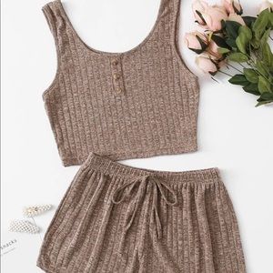 New! Soft ribbed short set